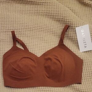 Athleta Brown Wireless Seamless Bra. Medium D-DD cup